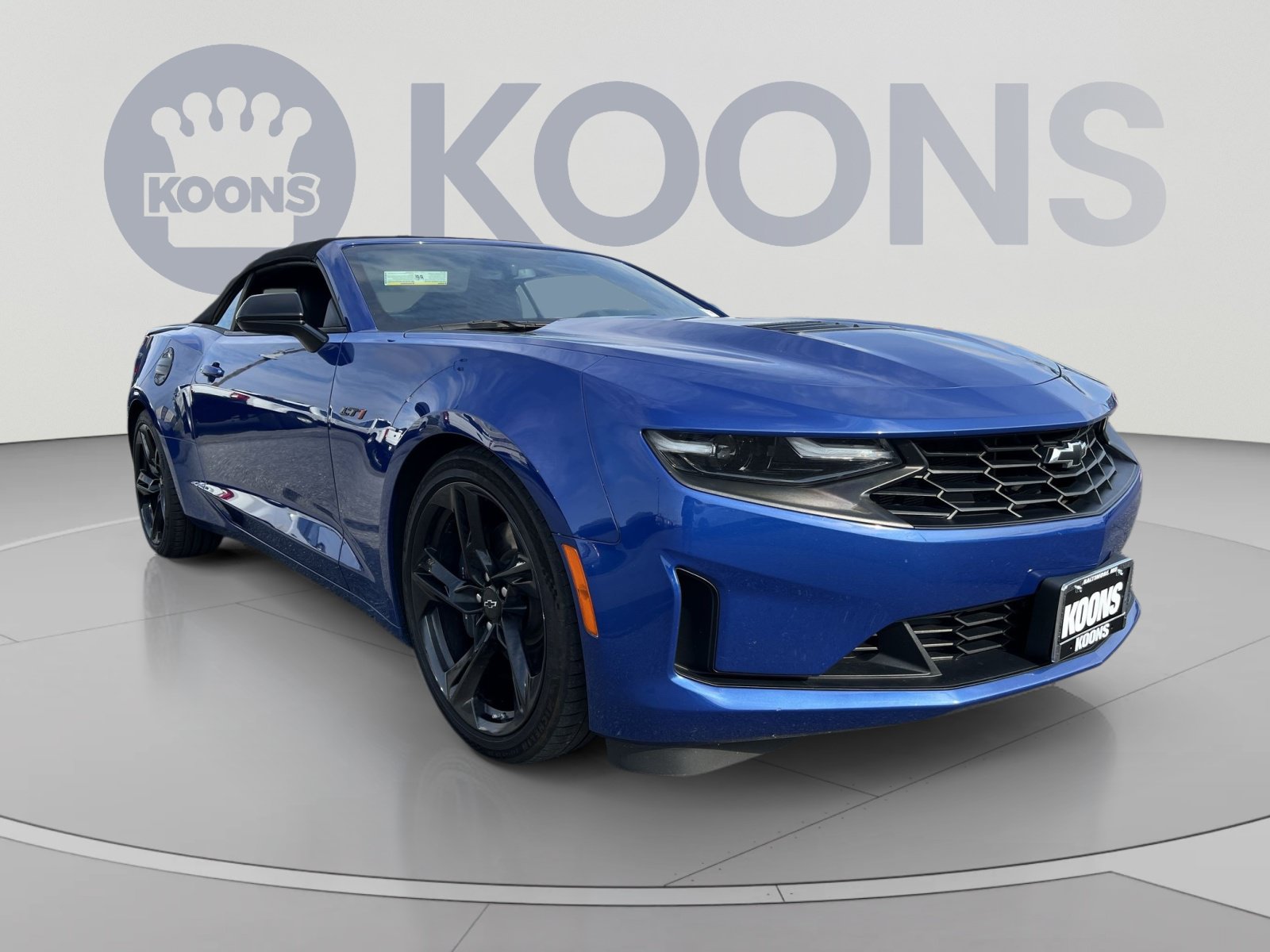 Used 2023 Chevrolet Camaro LT RWD image 10