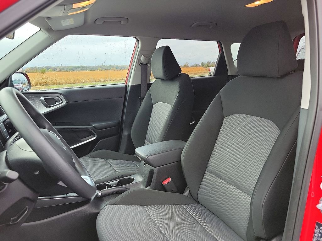 Used 2024 Kia Soul LX w/ Option Group 015 image 11