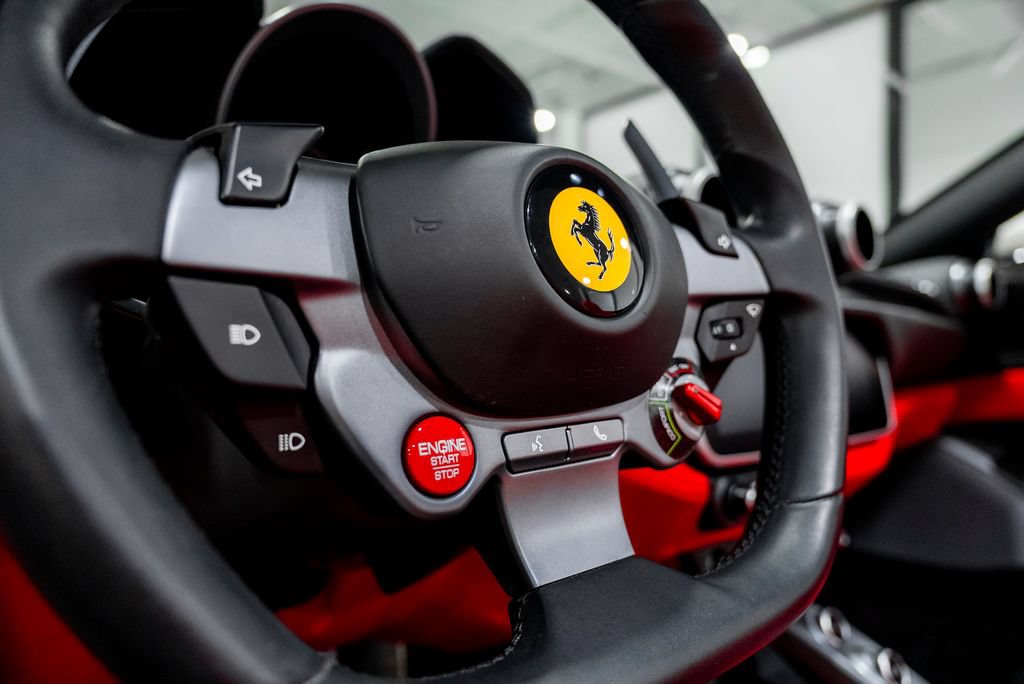 Used 2020 Ferrari Portofino RWD image 44