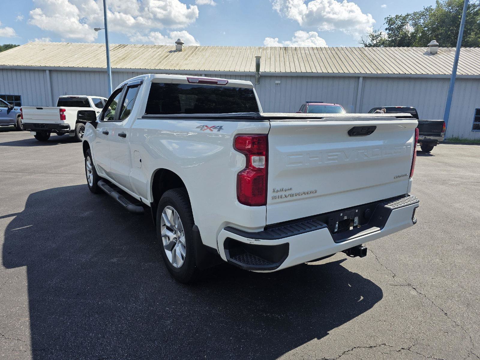 Used 2022 Chevrolet Silverado 1500 Custom AWD/4WD image 5