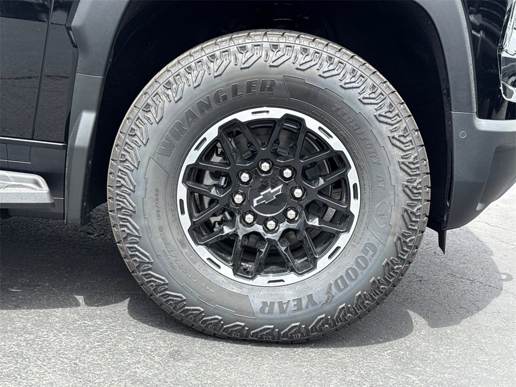 New 2026 Chevrolet Silverado EV Trail Boss image 5
