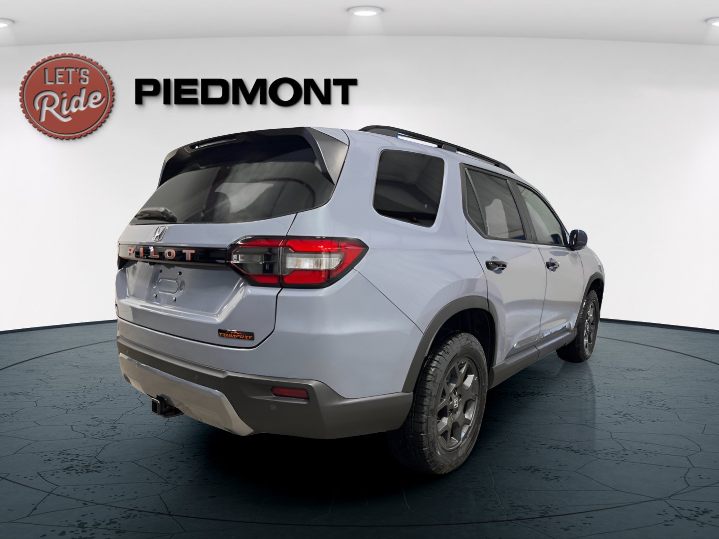 New 2026 Honda Pilot TrailSport image 4