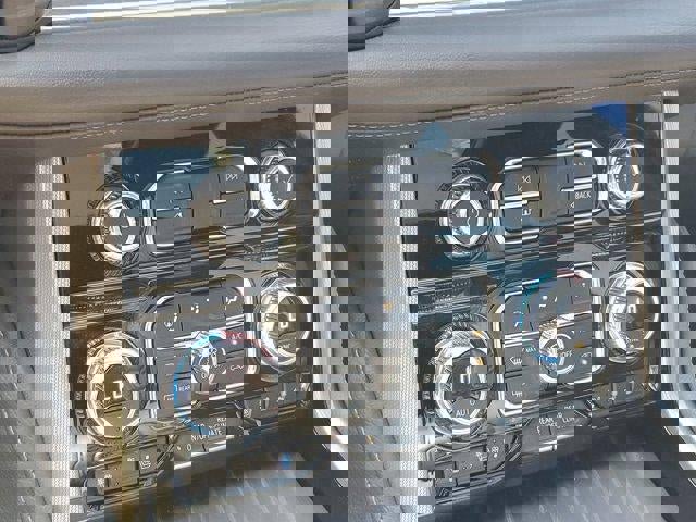 Used 2021 GMC Yukon Denali w/ Denali Premium Package AWD/4WD image 28