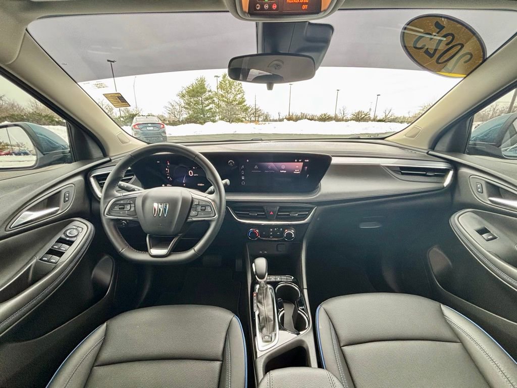 Used 2025 Buick Encore GX Sport Touring image 21