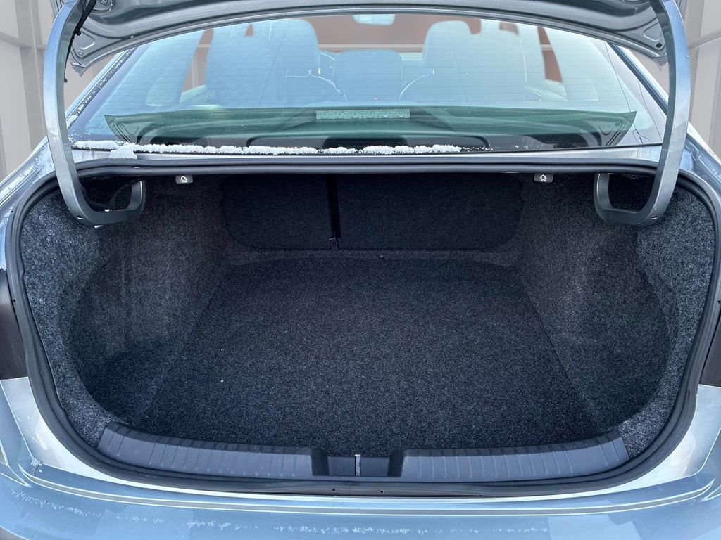 Used 2024 Volkswagen Jetta SE image 14