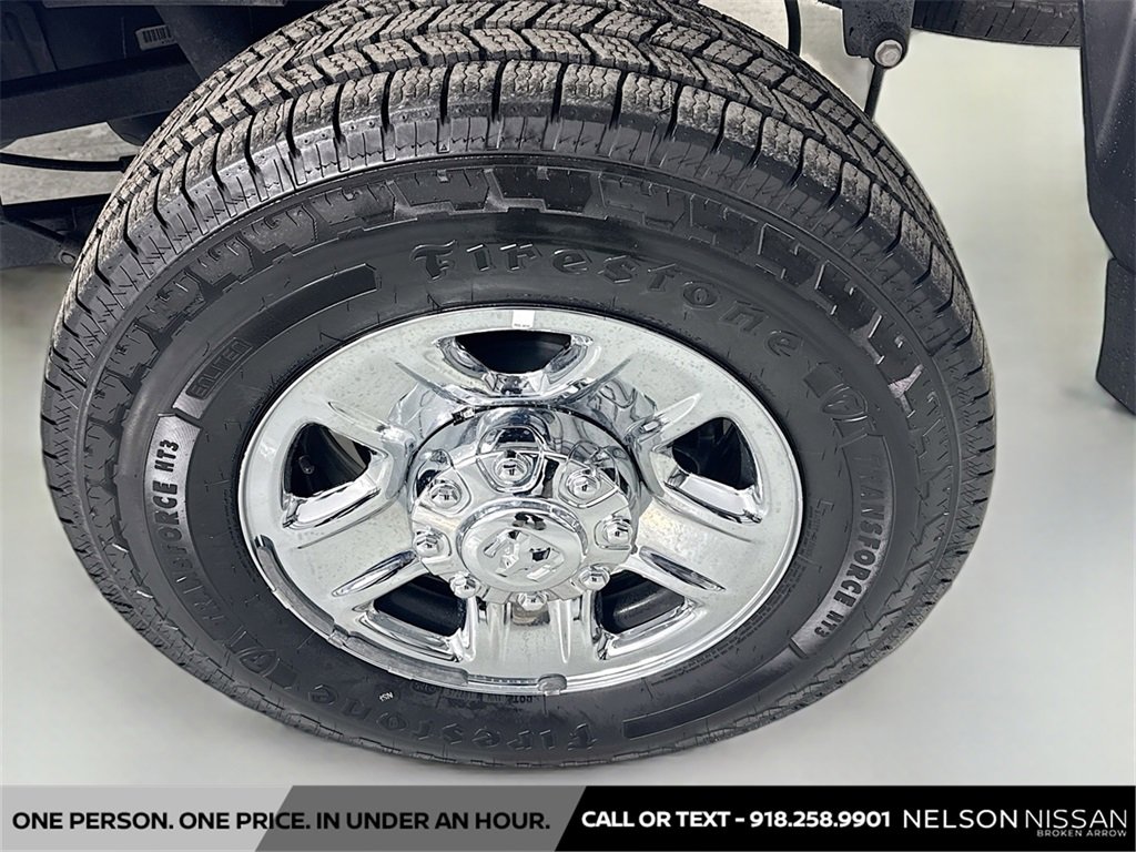 Used 2024 RAM 2500 Tradesman w/ Chrome Appearance Group image 30