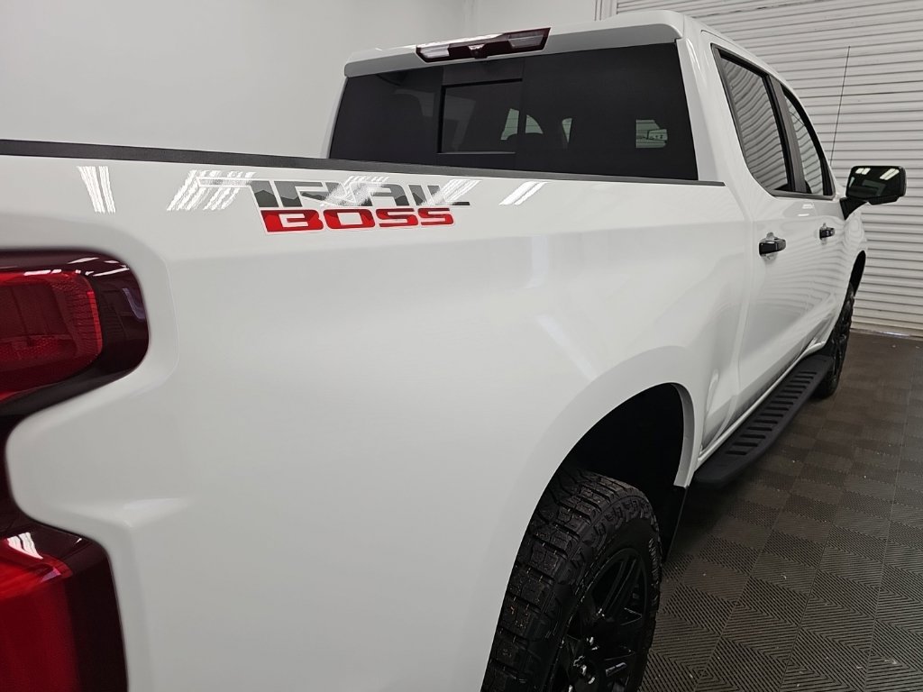 Used 2024 Chevrolet Silverado 1500 LT Trail Boss w/ LT Trail Boss Premium Package AWD/4WD image 10