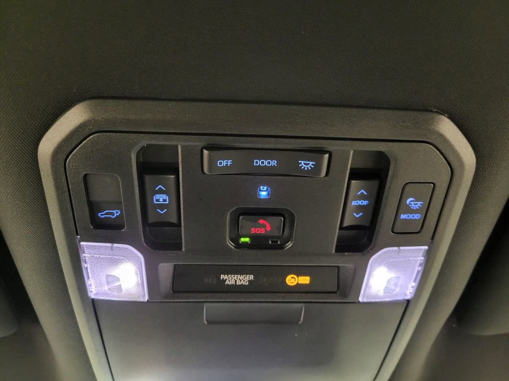 Used 2024 Toyota Sequoia Capstone image 21