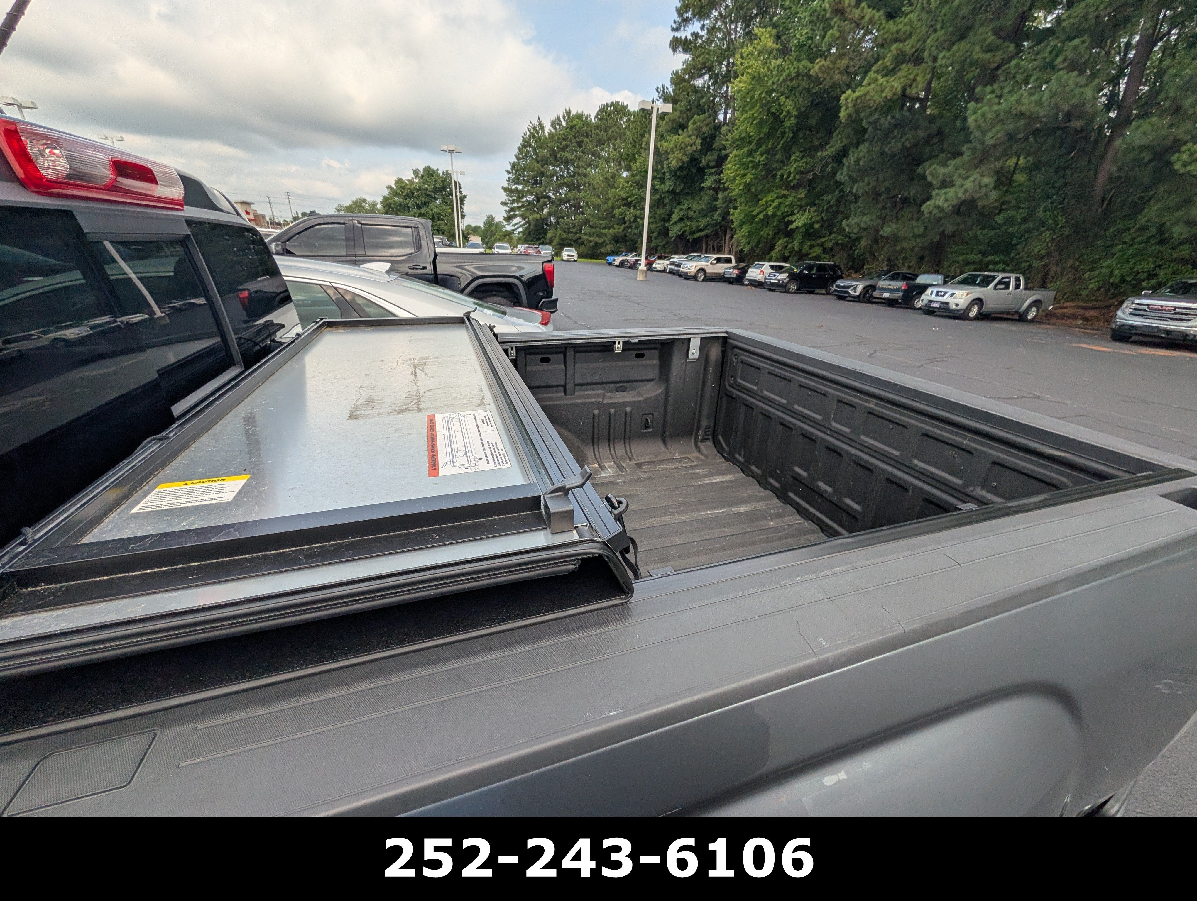 Used 2022 GMC Canyon AT4 w/ Trailering Package AWD/4WD image 11