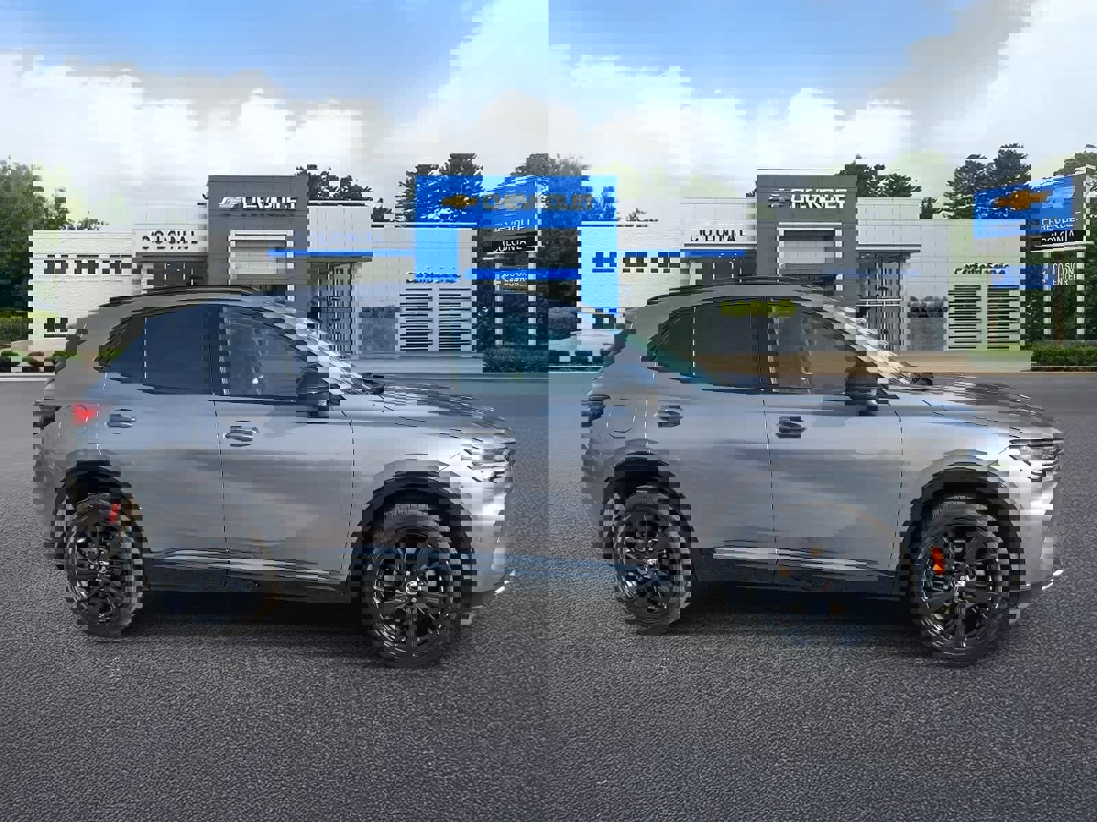 Used 2022 Buick Envision Essence w/ Technology Package II image 3