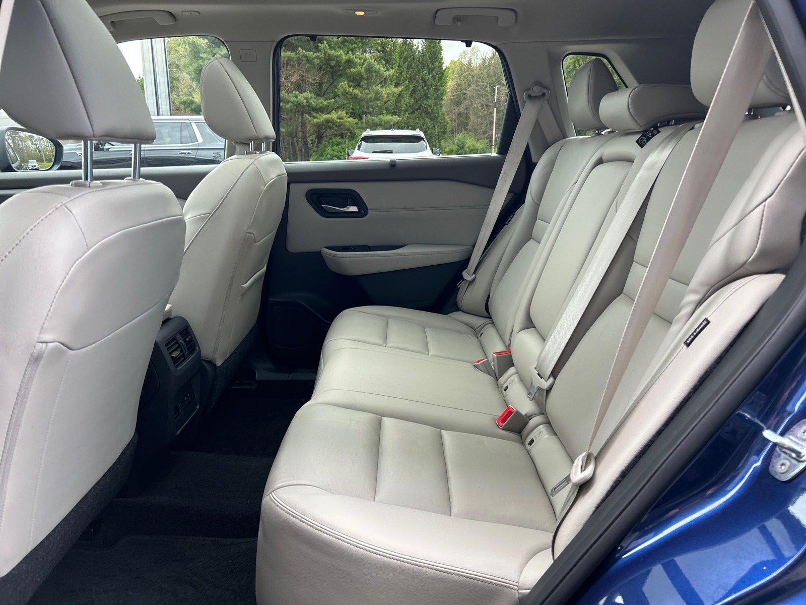 Used 2023 Nissan Rogue SL w/ SL Premium Package AWD/4WD image 8