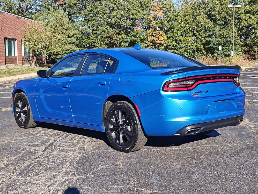 Used 2023 Dodge Charger SXT w/ Blacktop Package image 8