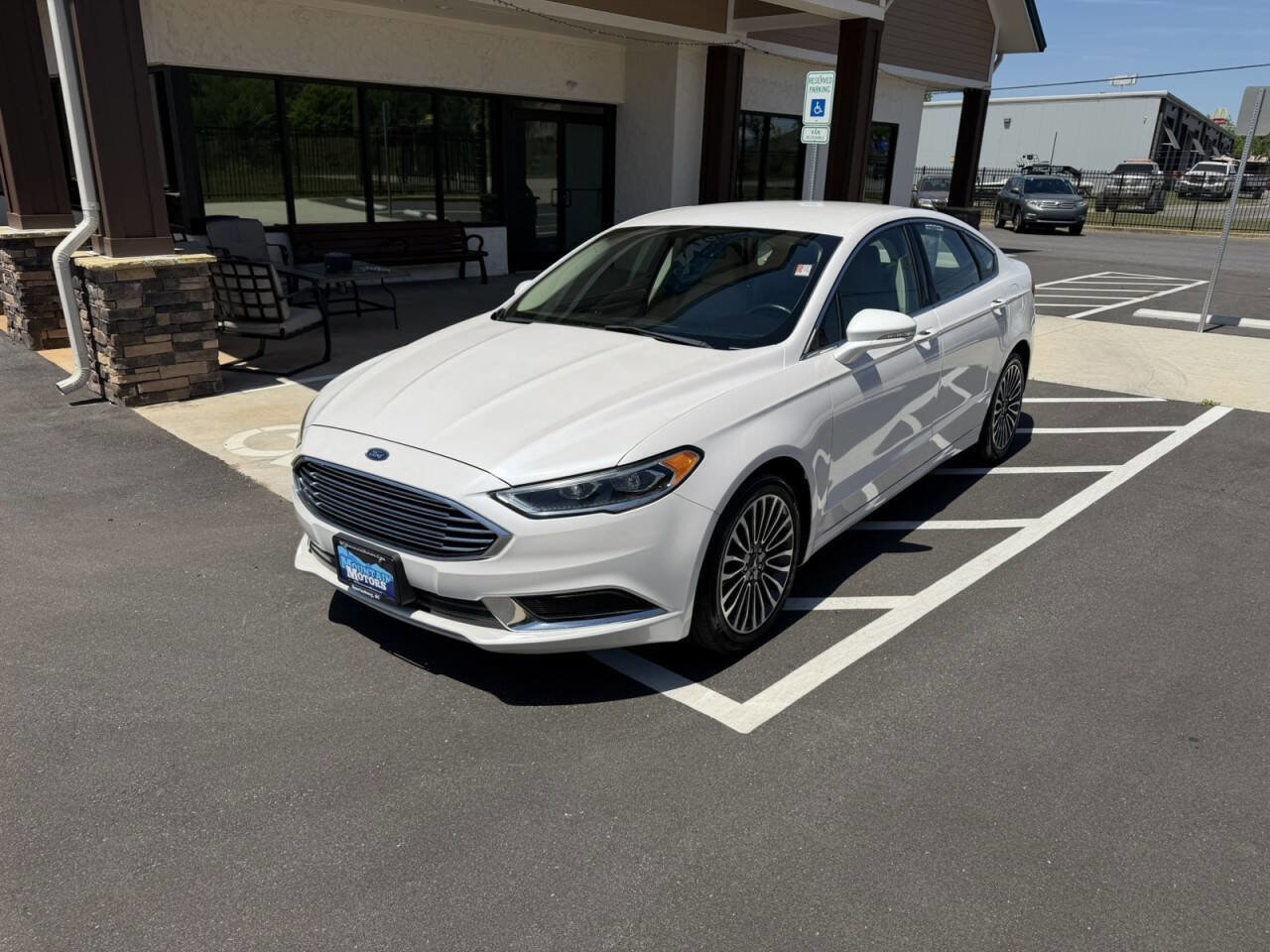 Used 2018 Ford Fusion SE w/ Fusion SE Technology Package FWD video 2