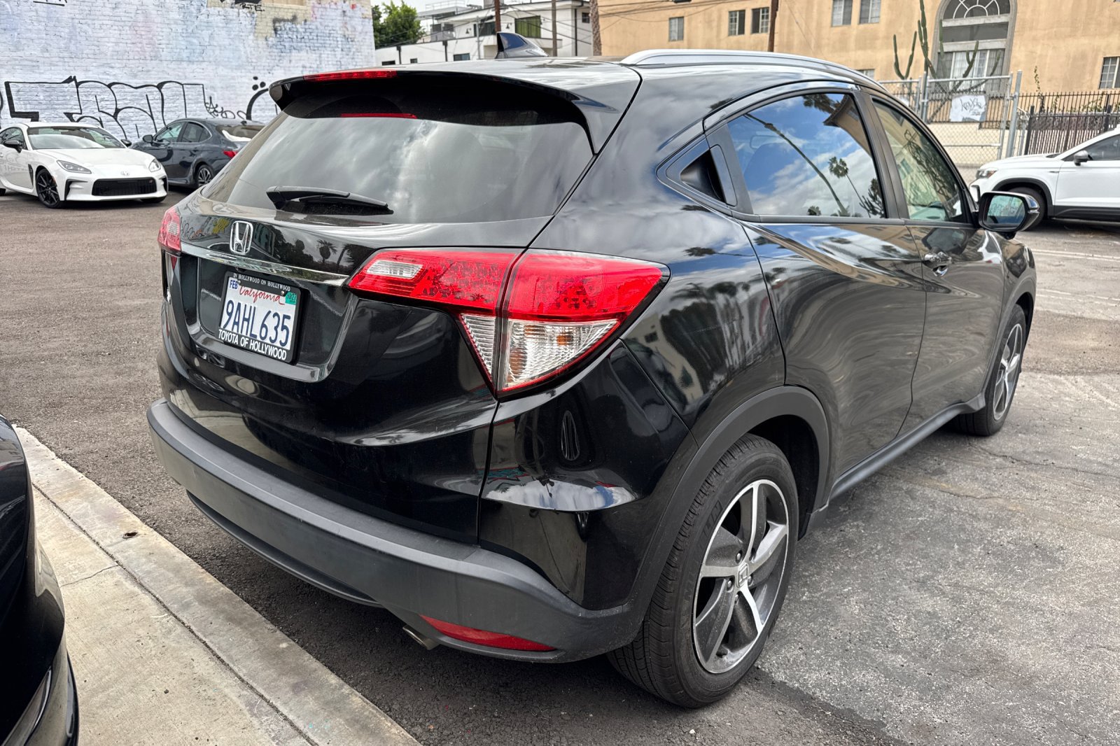 Used 2022 Honda HR-V EX image 5