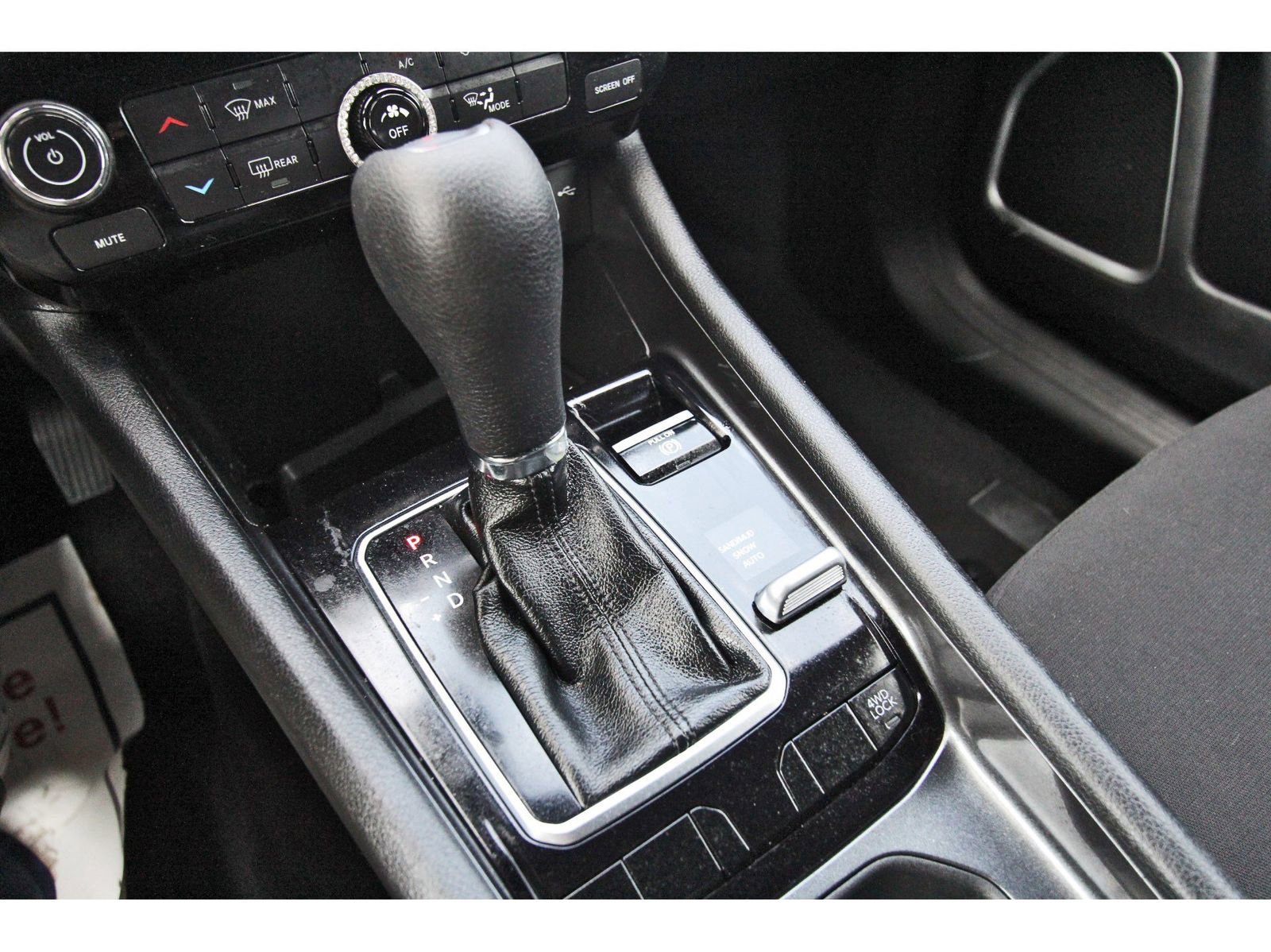 Used 2023 Jeep Compass Sport image 29