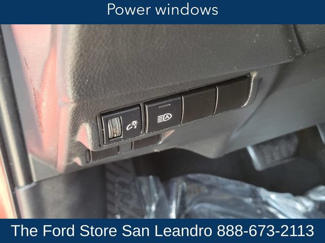 Used 2022 Toyota Corolla Cross XLE AWD/4WD image 21