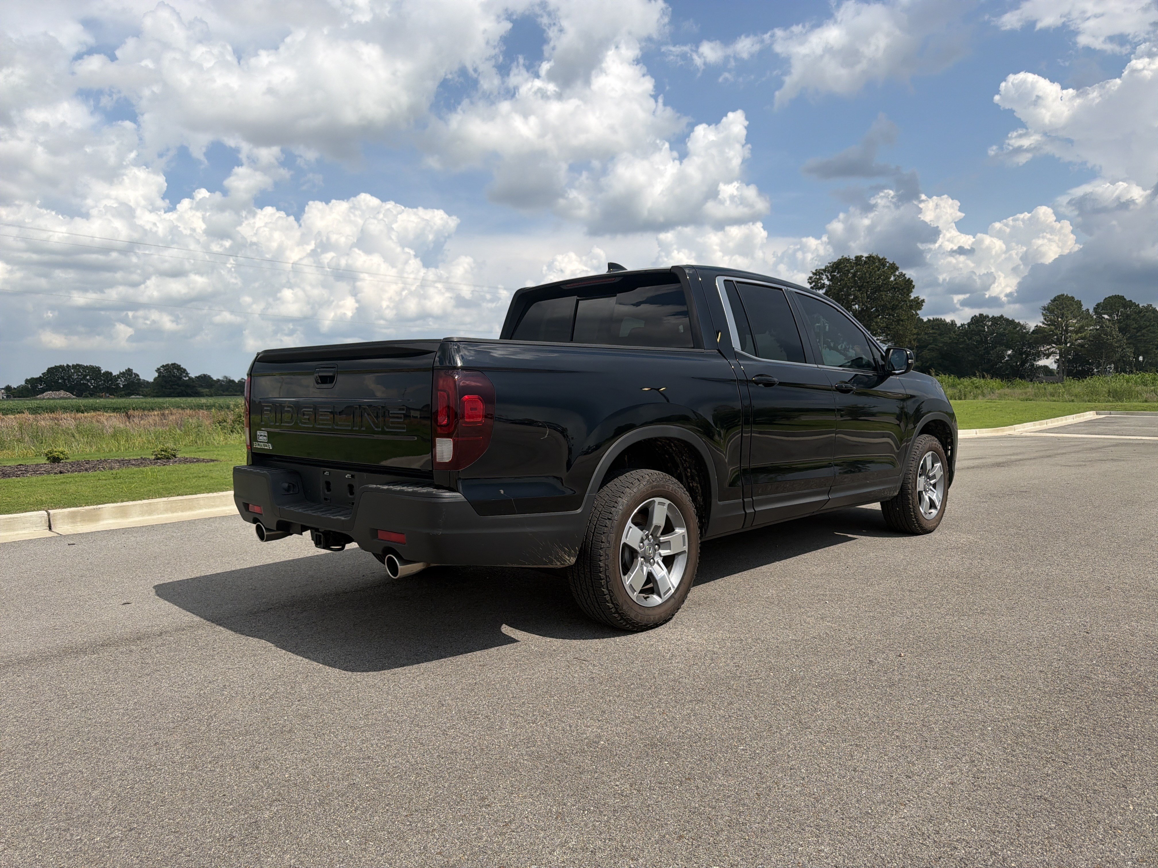 Certified 2025 Honda Ridgeline RTL image 5