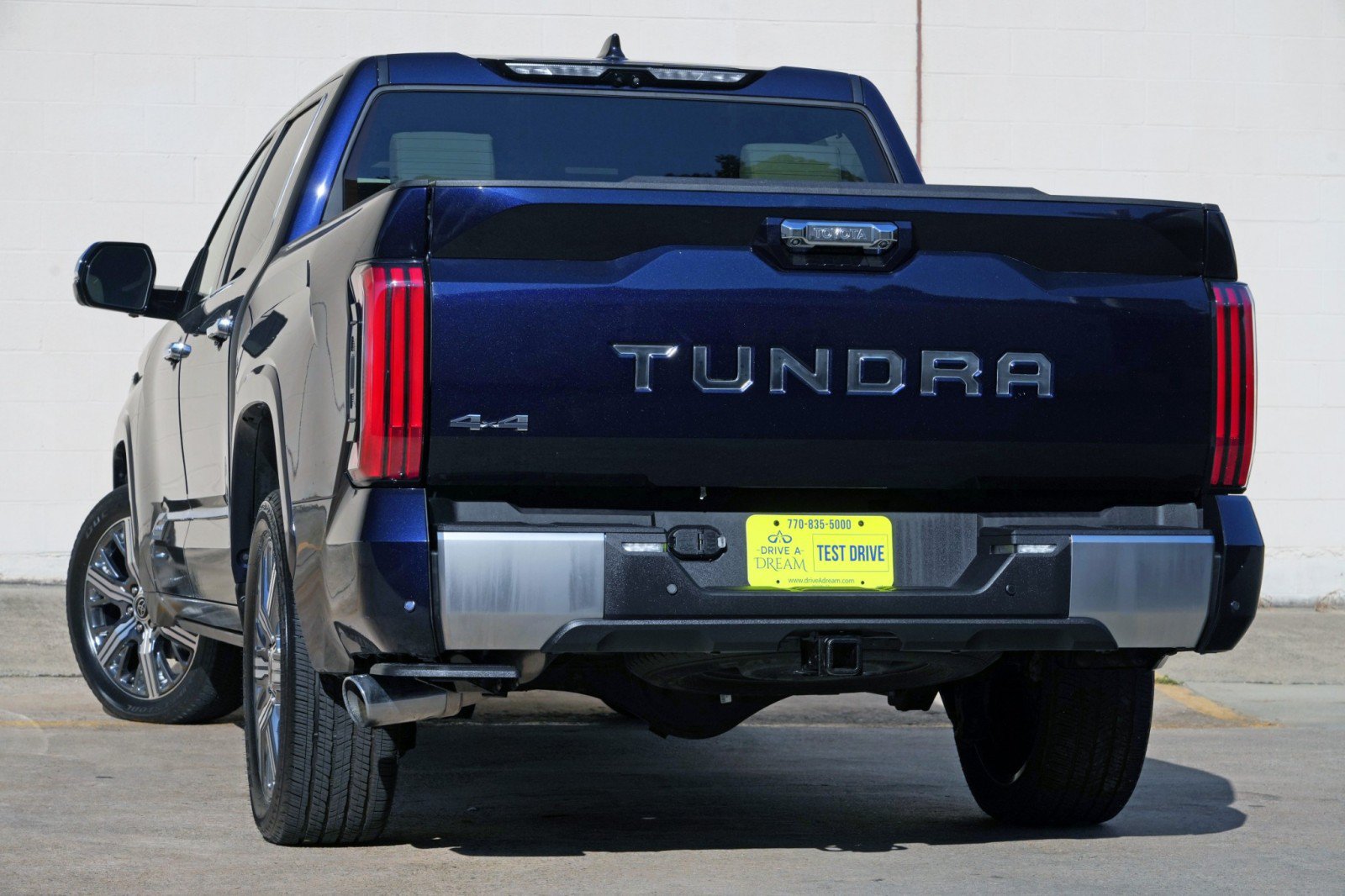 Used 2023 Toyota Tundra Capstone AWD/4WD image 6