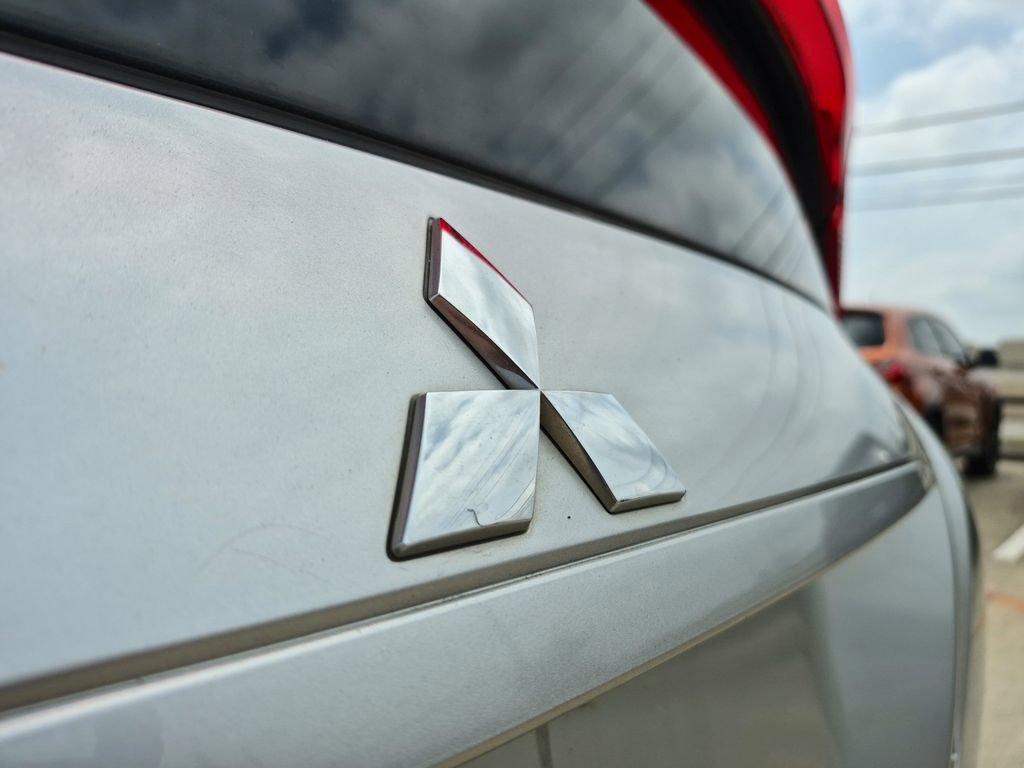 Used 2020 Mitsubishi Eclipse Cross LE FWD image 29