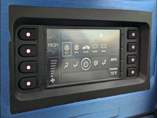 Used 2010 Ford Mustang Convertible image 15