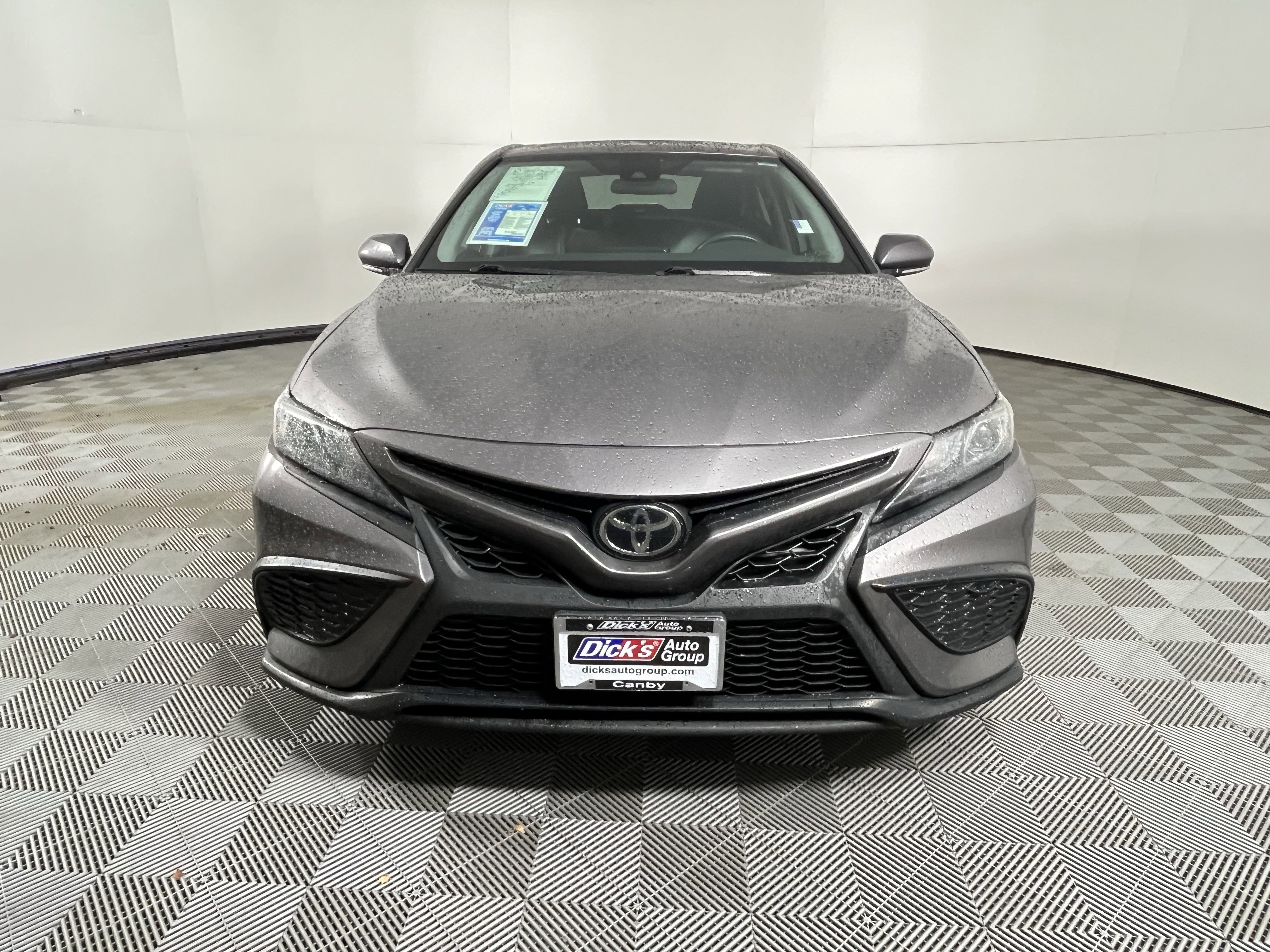 Used 2023 Toyota Camry SE image 8