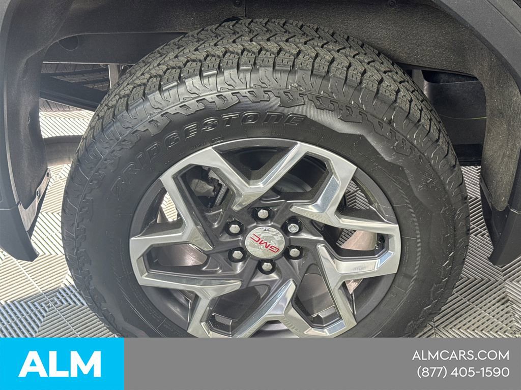 Used 2025 GMC Sierra 1500 SLT w/ SLT Premium Package image 21