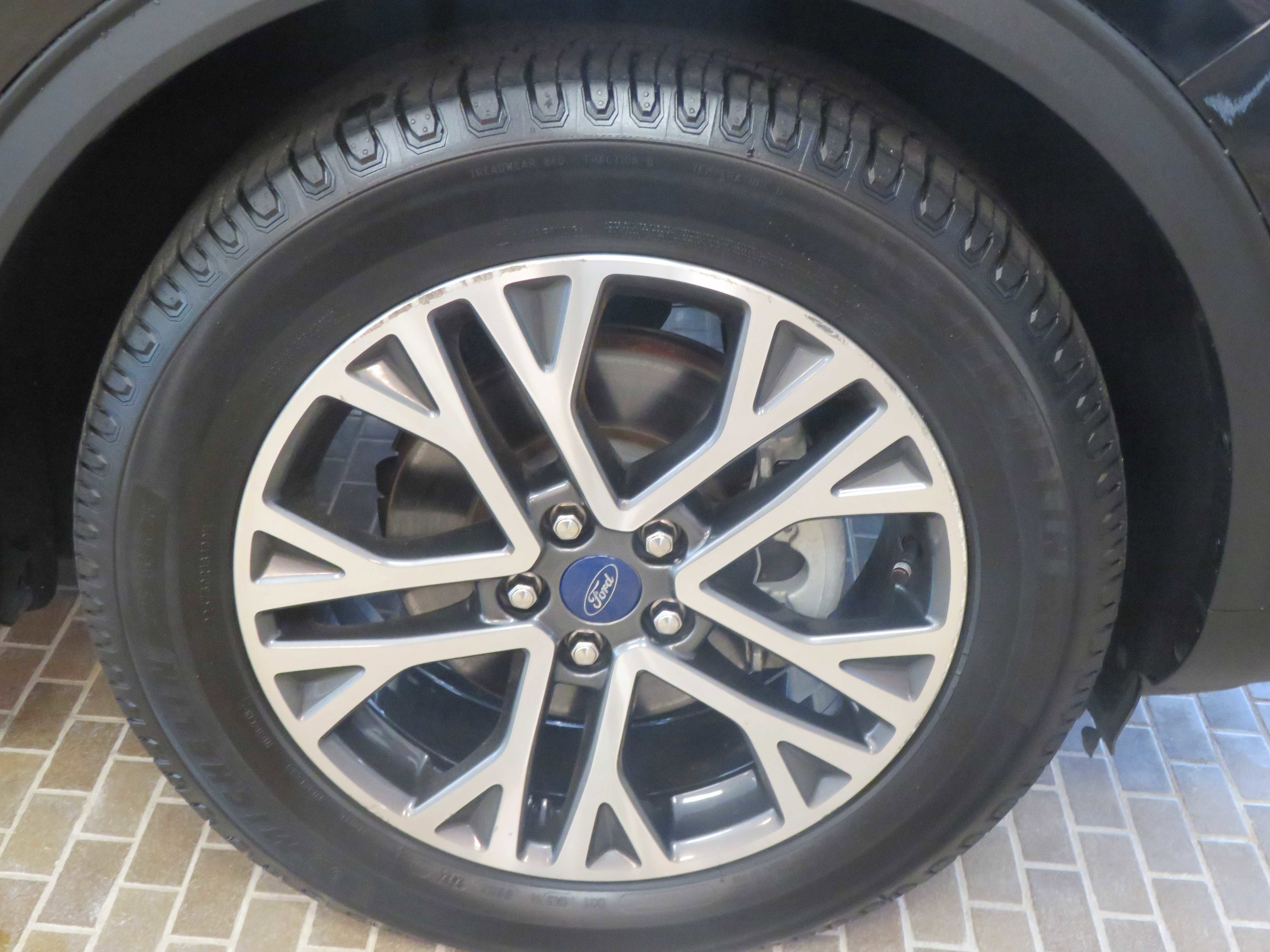 Used 2020 Ford Escape SEL image 10