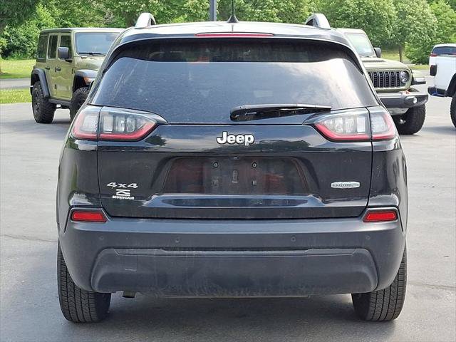 Certified 2019 Jeep Cherokee Latitude Plus w/ Comfort/Convenience Group AWD/4WD image 5