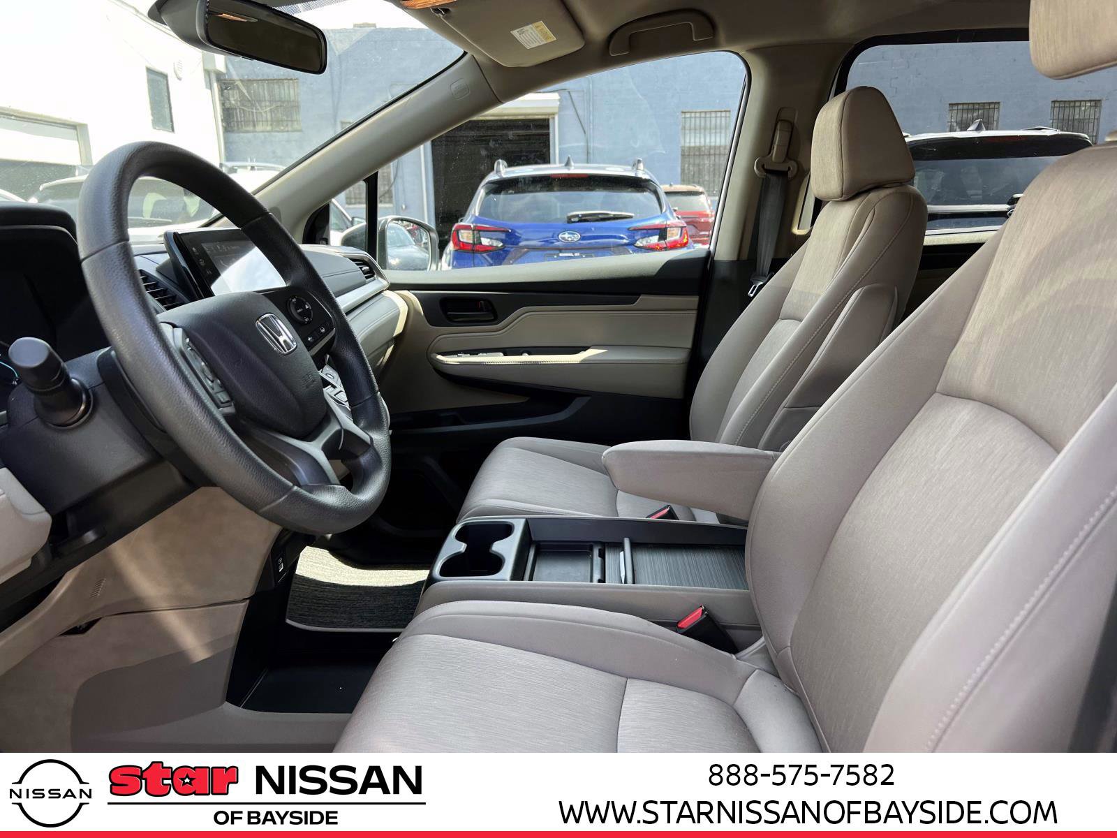 Used 2024 Honda Odyssey EX image 16