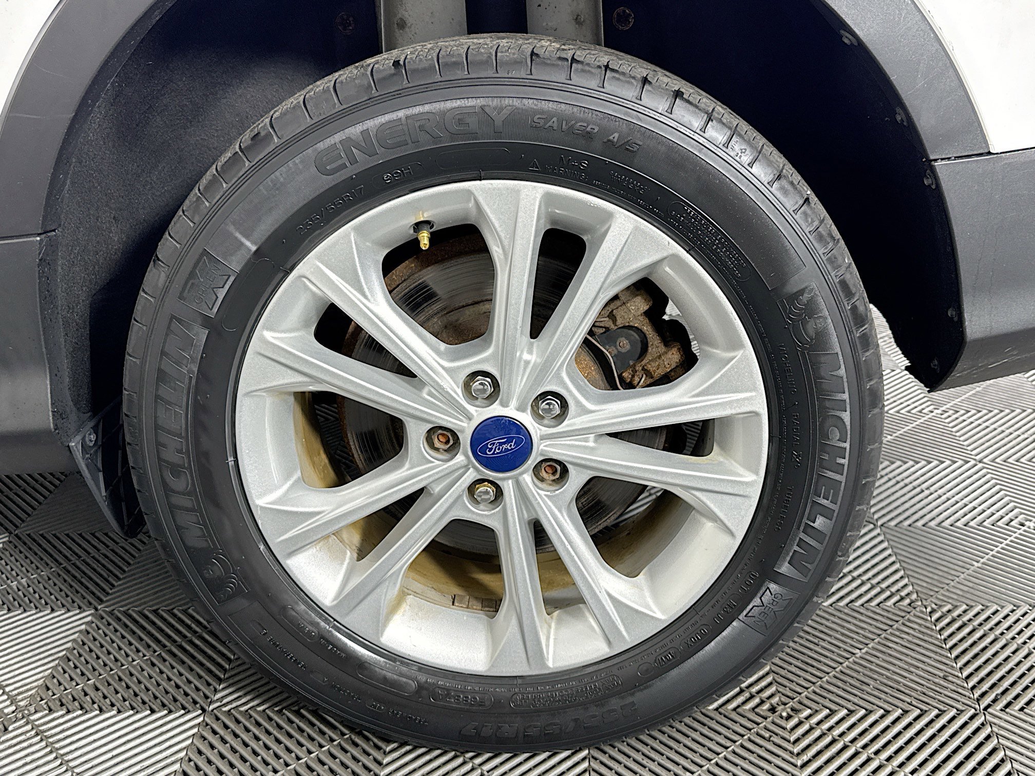 Used 2017 Ford Escape SE FWD image 49