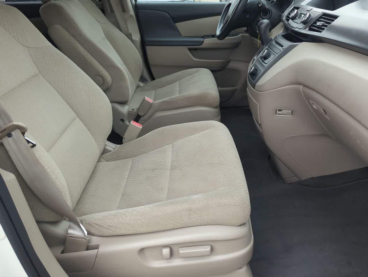 Used 2016 Honda Odyssey LX image 22