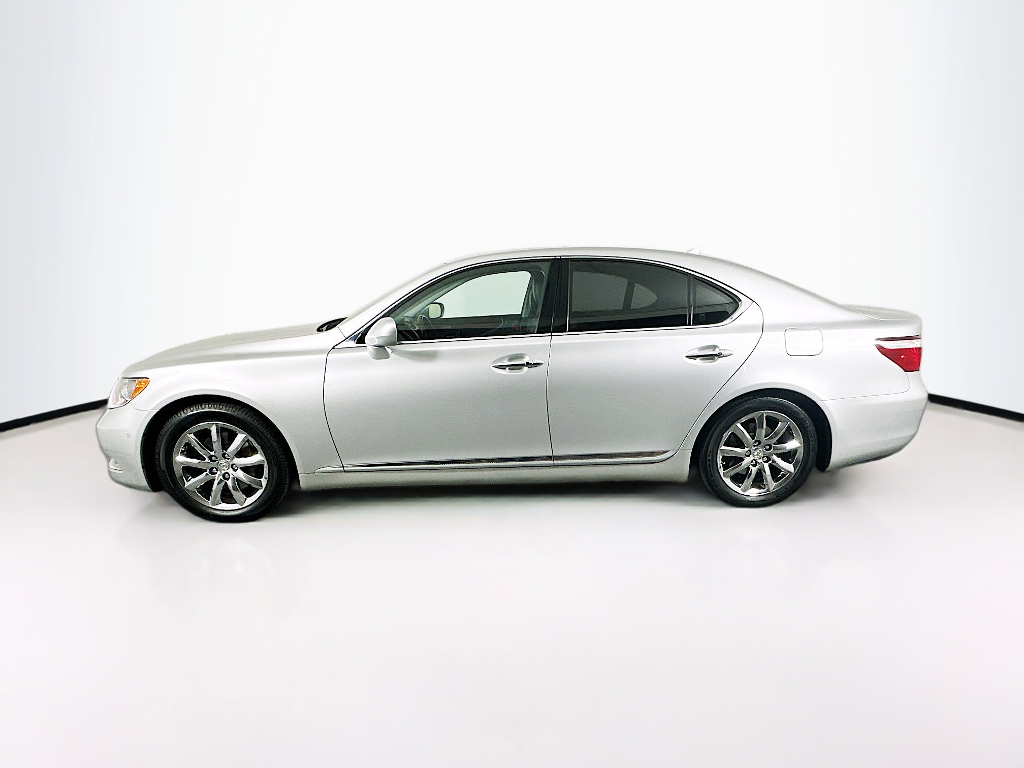 Used 2009 Lexus LS 460 image 4