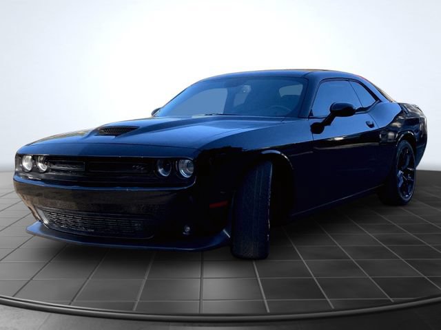 Used 2021 Dodge Challenger R/T w/ Blacktop Package RWD image 4