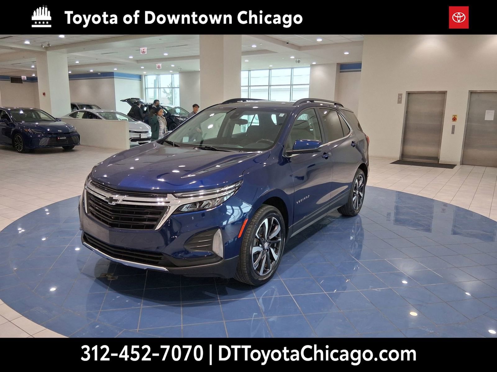 Used 2022 Chevrolet Equinox LT image 2