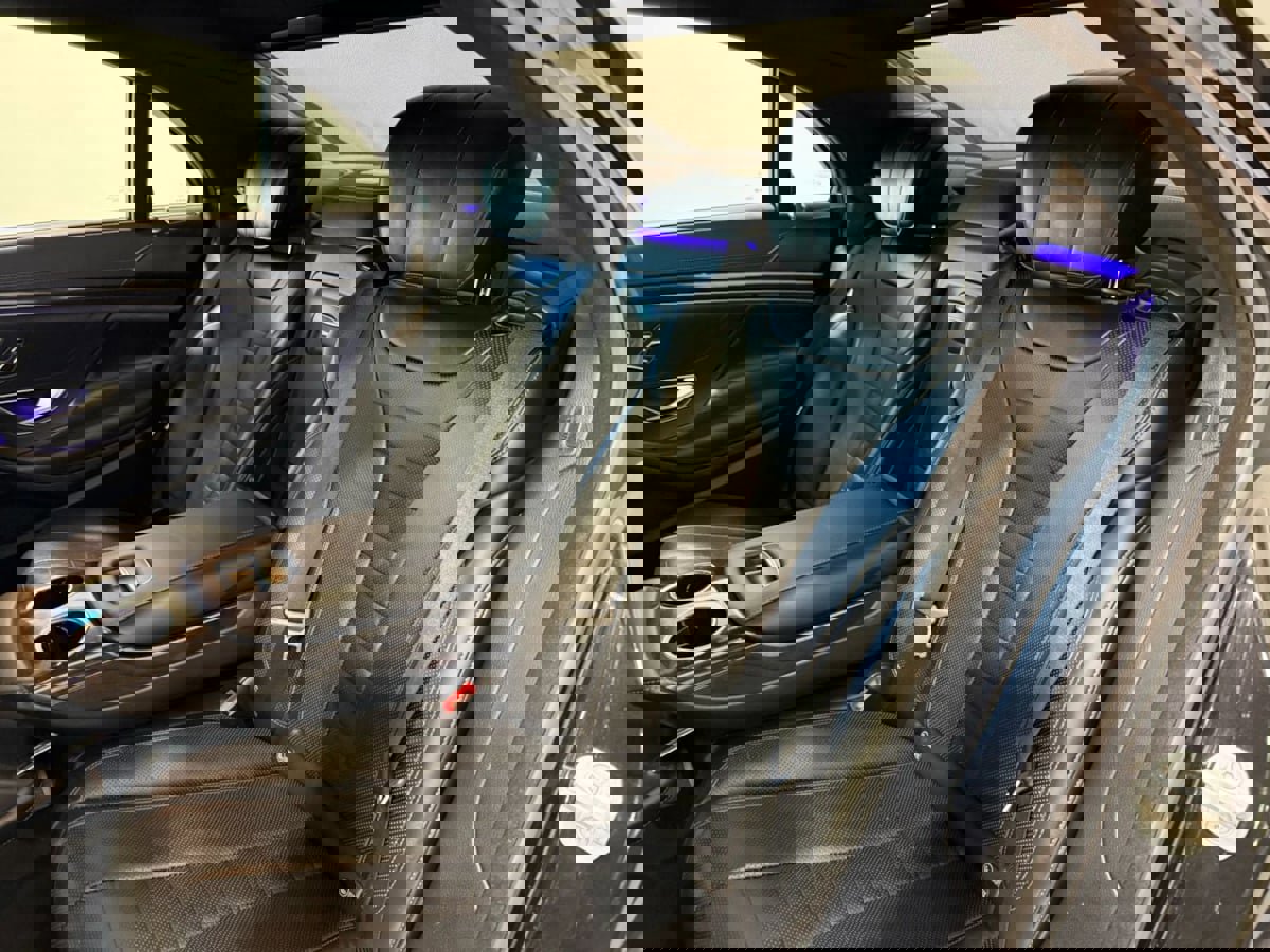 Used 2015 Mercedes-Benz S 550 4MATIC Sedan image 25