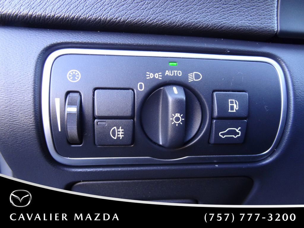 Used 2015 Volvo V60 T5 Premier image 20