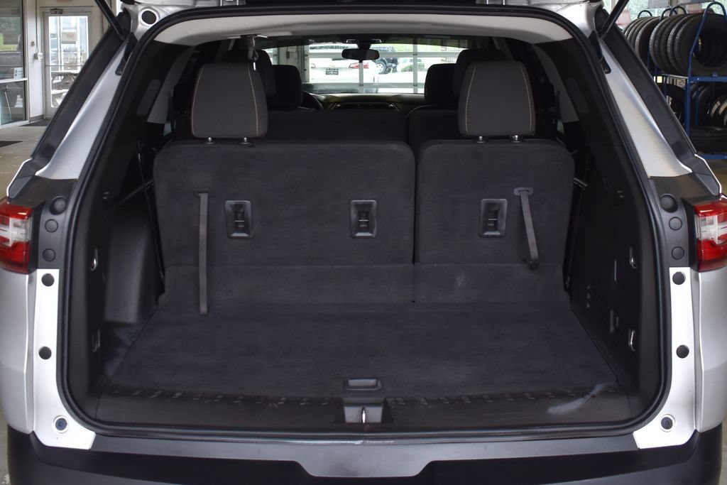 Used 2019 Chevrolet Traverse LS FWD image 10