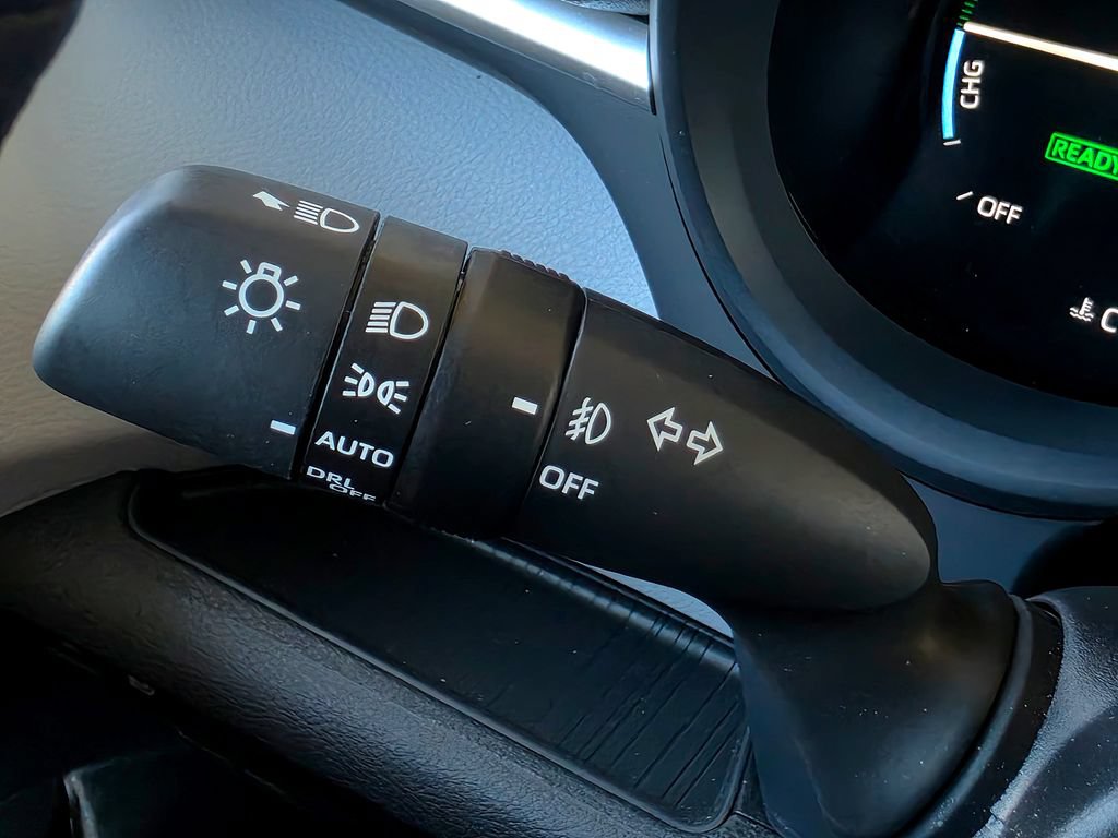 Used 2025 Toyota Sienna XLE FWD image 21