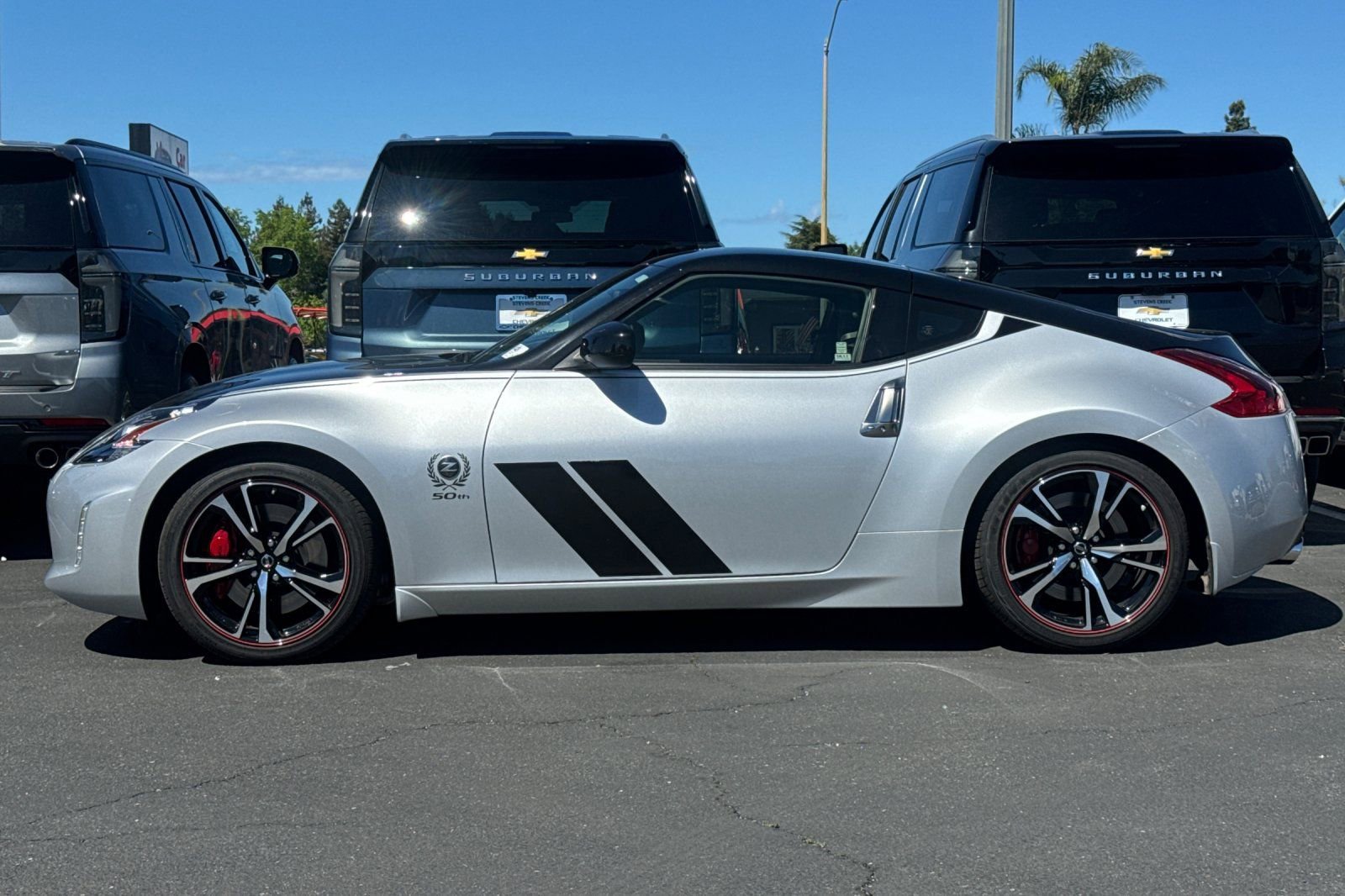 Used 2020 Nissan 370Z Coupe RWD image 8