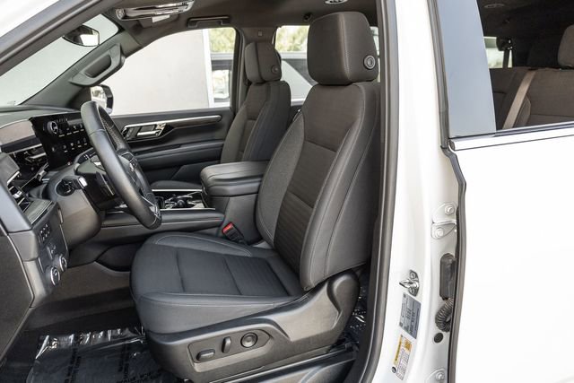 Used 2025 Chevrolet Tahoe LS RWD image 11
