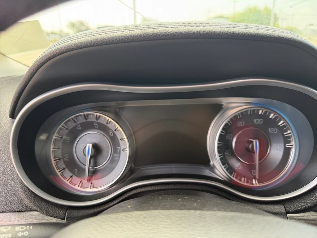 Used 2021 Chrysler 300 Touring w/ Sport Appearance Package RWD image 14