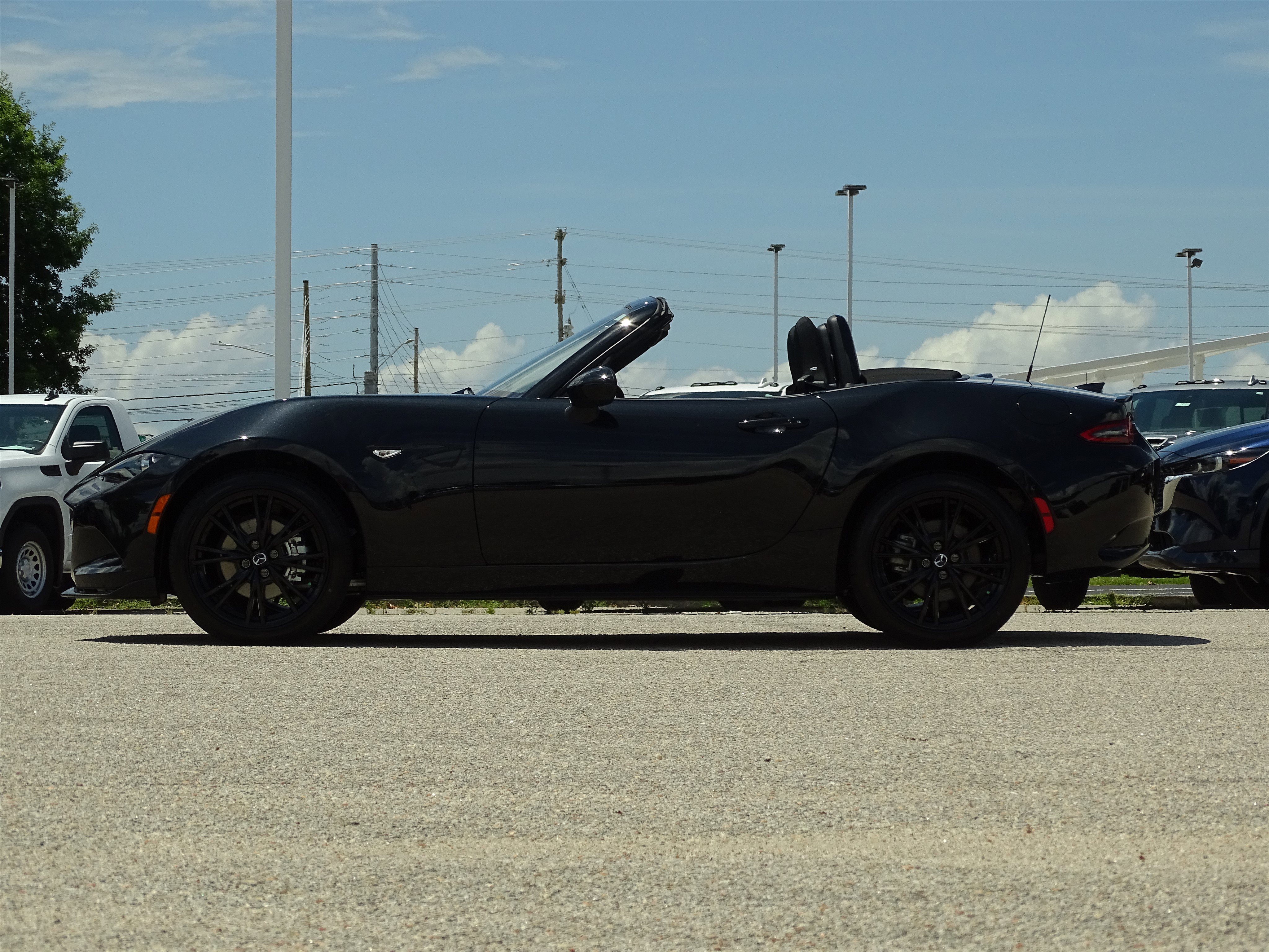New 2025 MAZDA MX-5 Miata Club image 4