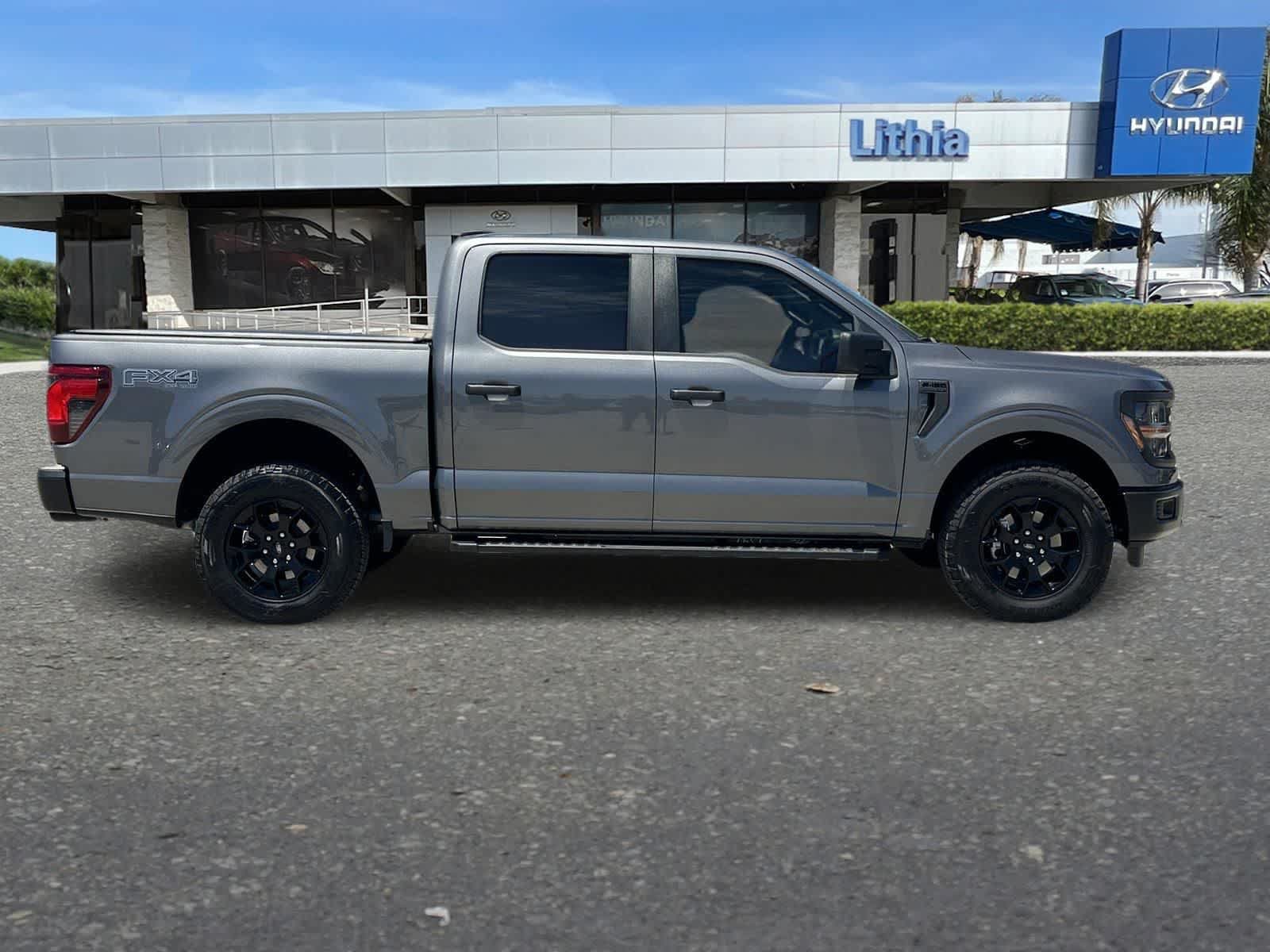 Used 2025 Ford F150 STX w/ Equipment Group 201A FX4 AWD/4WD image 9