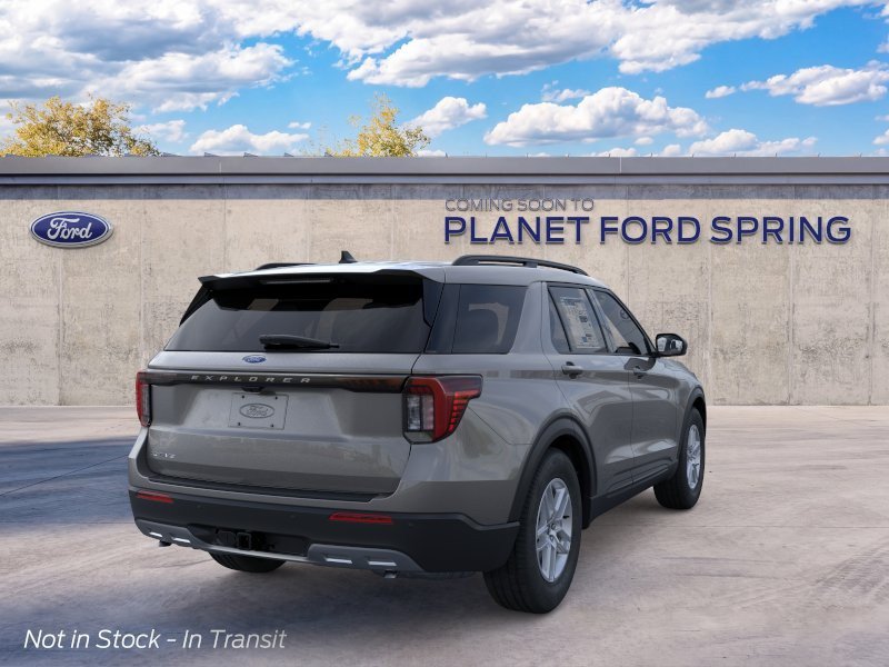 New 2026 Ford Explorer Active RWD image 10