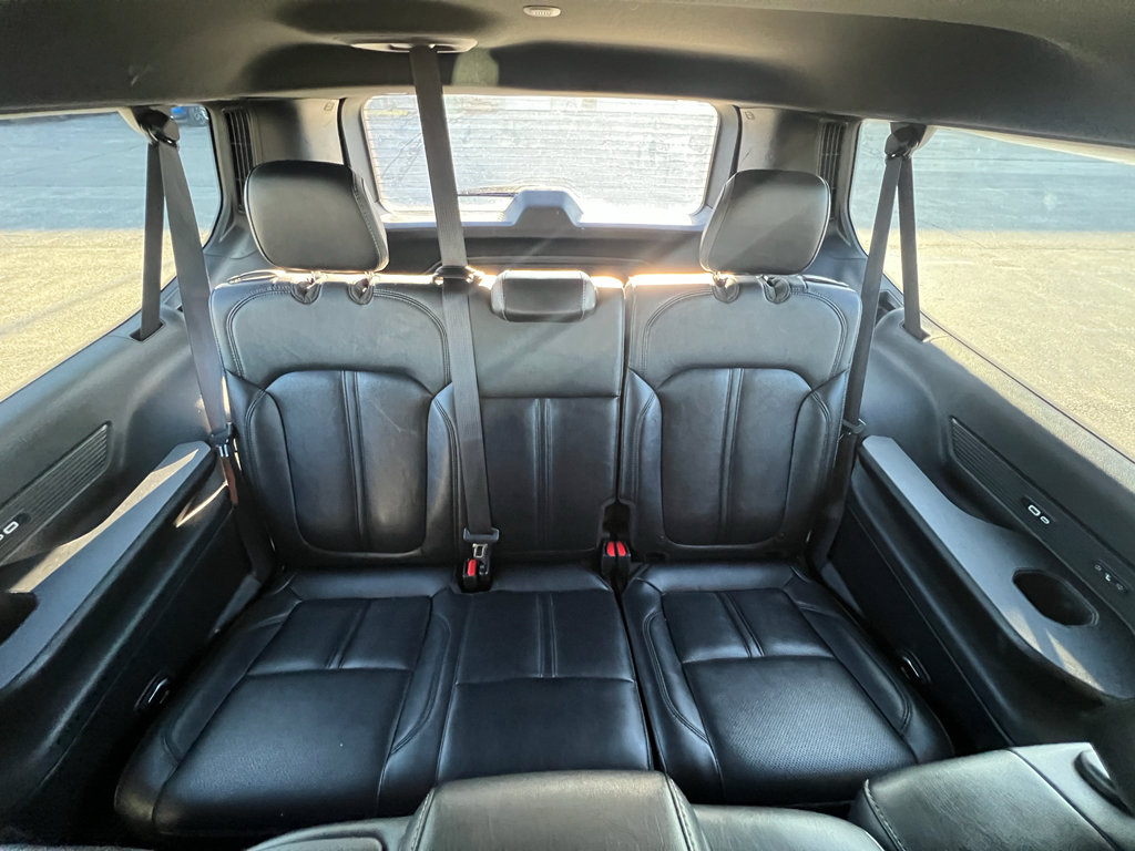 Used 2024 Jeep Wagoneer L Series II w/ Flexible Seating Group image 22