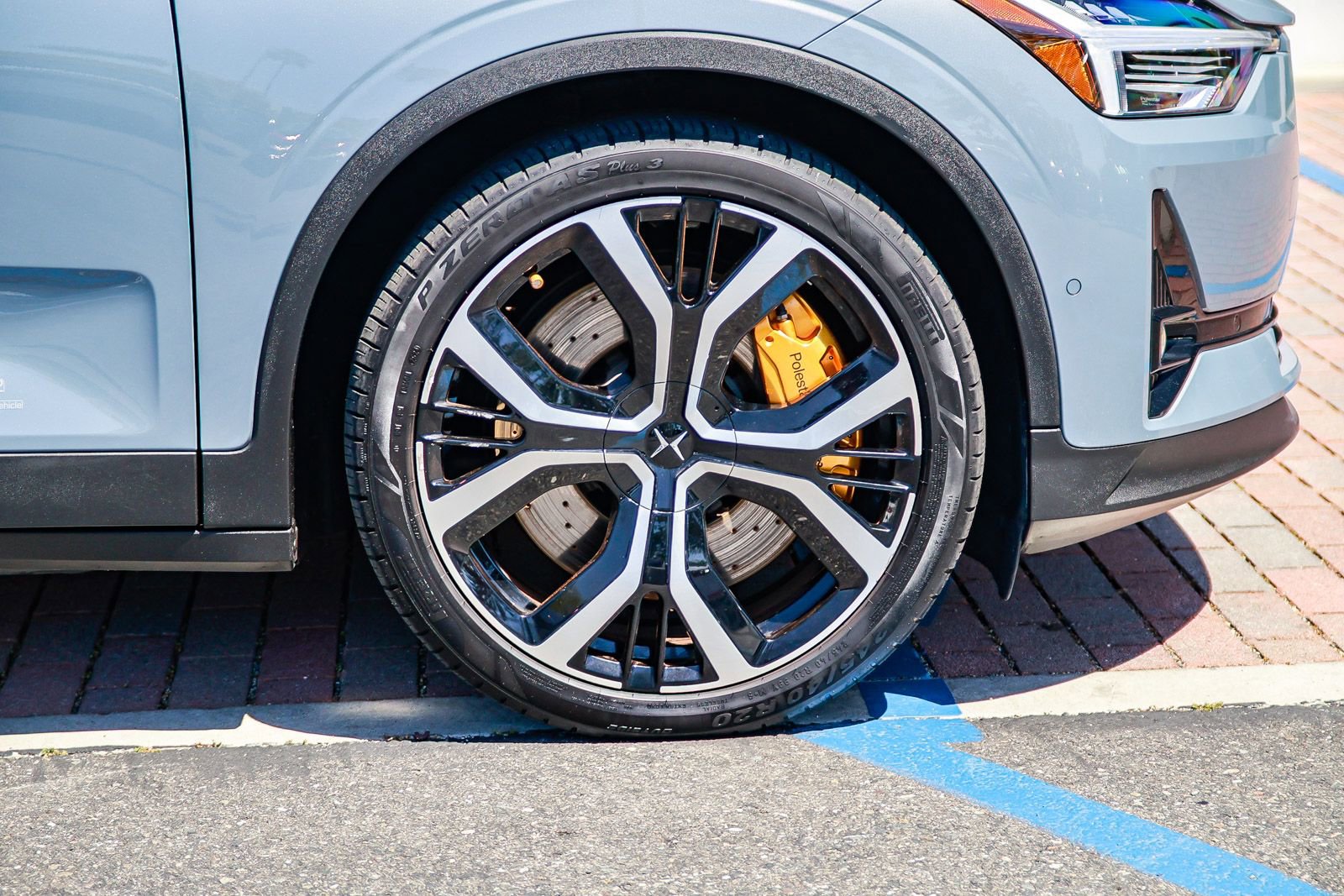 Used 2023 Polestar Polestar 2 w/ Pilot Pack image 9