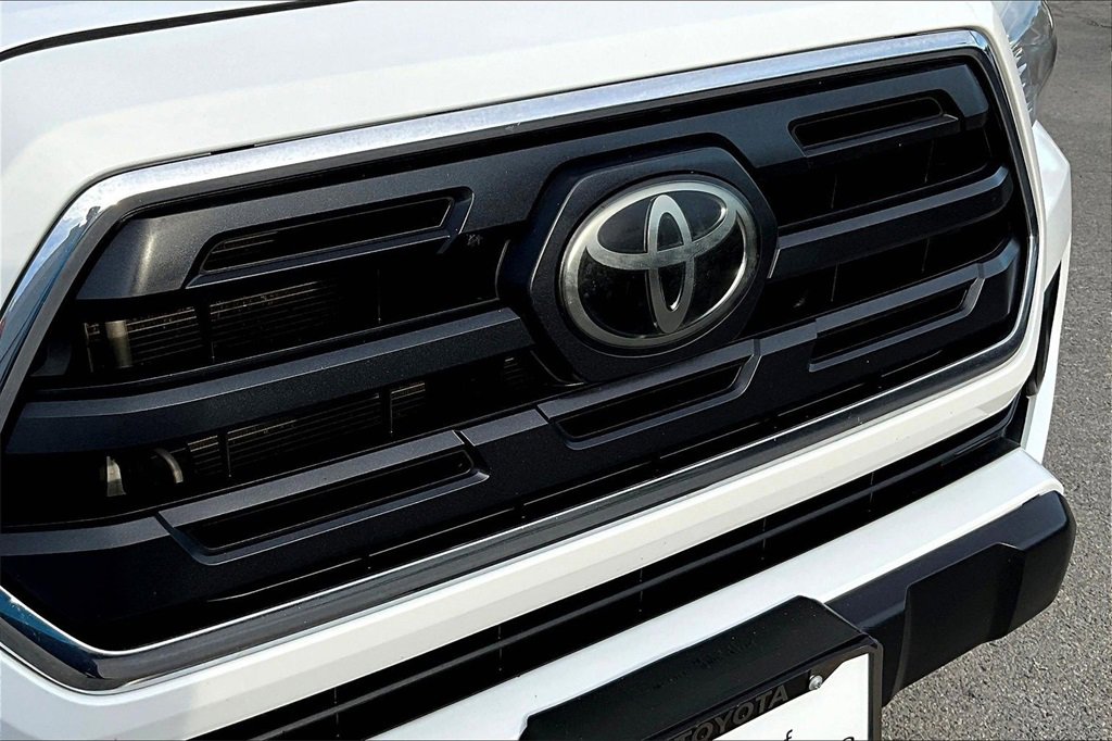 Used 2019 Toyota Tacoma SR5 image 34