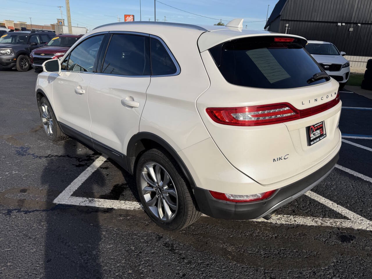 Used 2018 Lincoln MKC Select w/ Select Plus Package AWD/4WD image 3