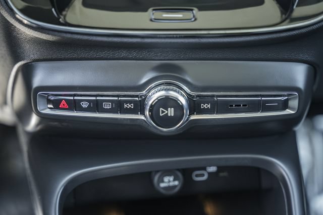 Certified 2023 Volvo XC40 B5 Plus w/ Climate Package AWD/4WD image 23