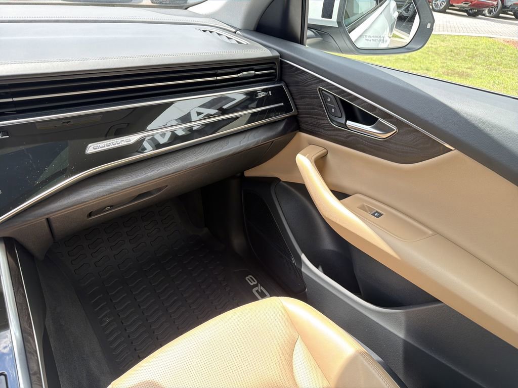 Used 2021 Audi Q8 Prestige AWD/4WD image 18